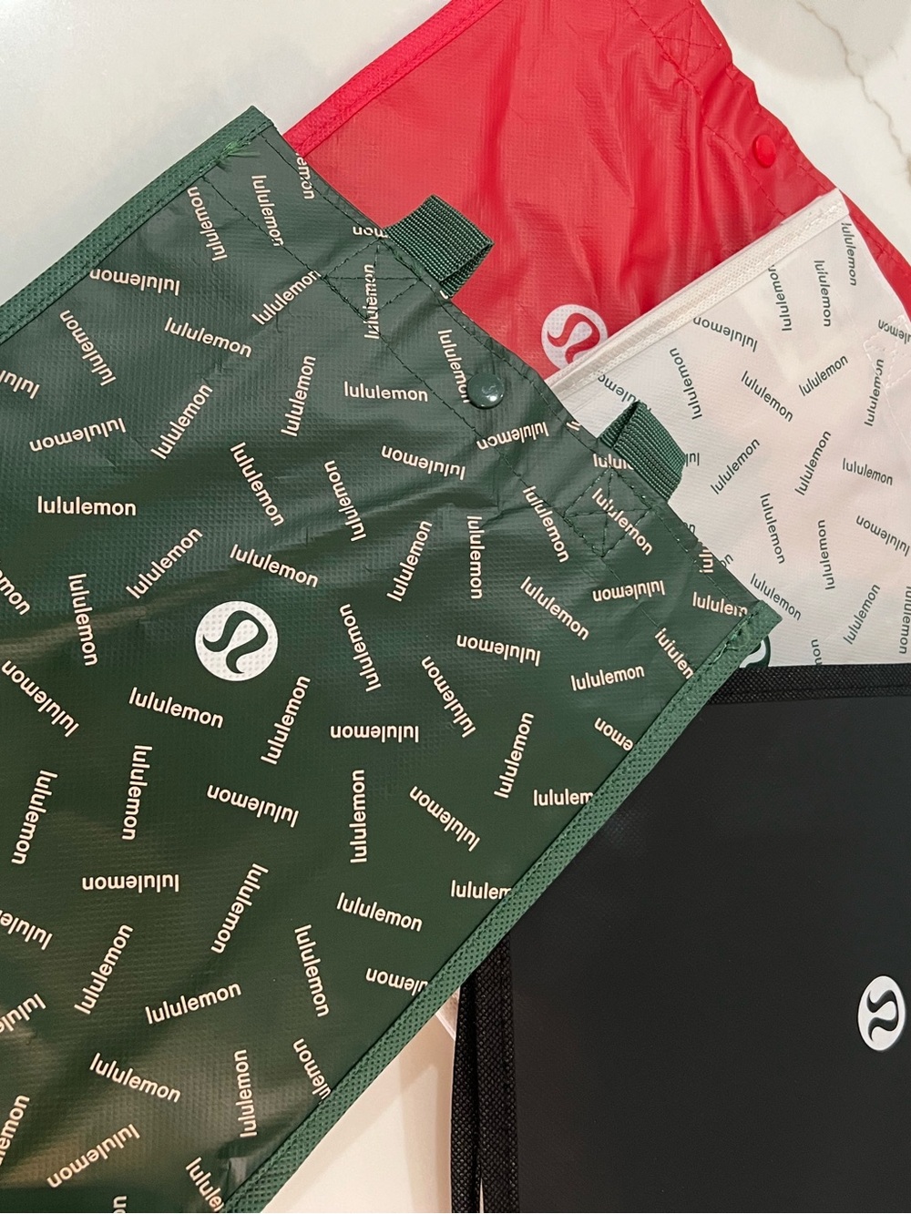 lululemon athletica Green, Red, White and Black Reusable Tote Bag Set
